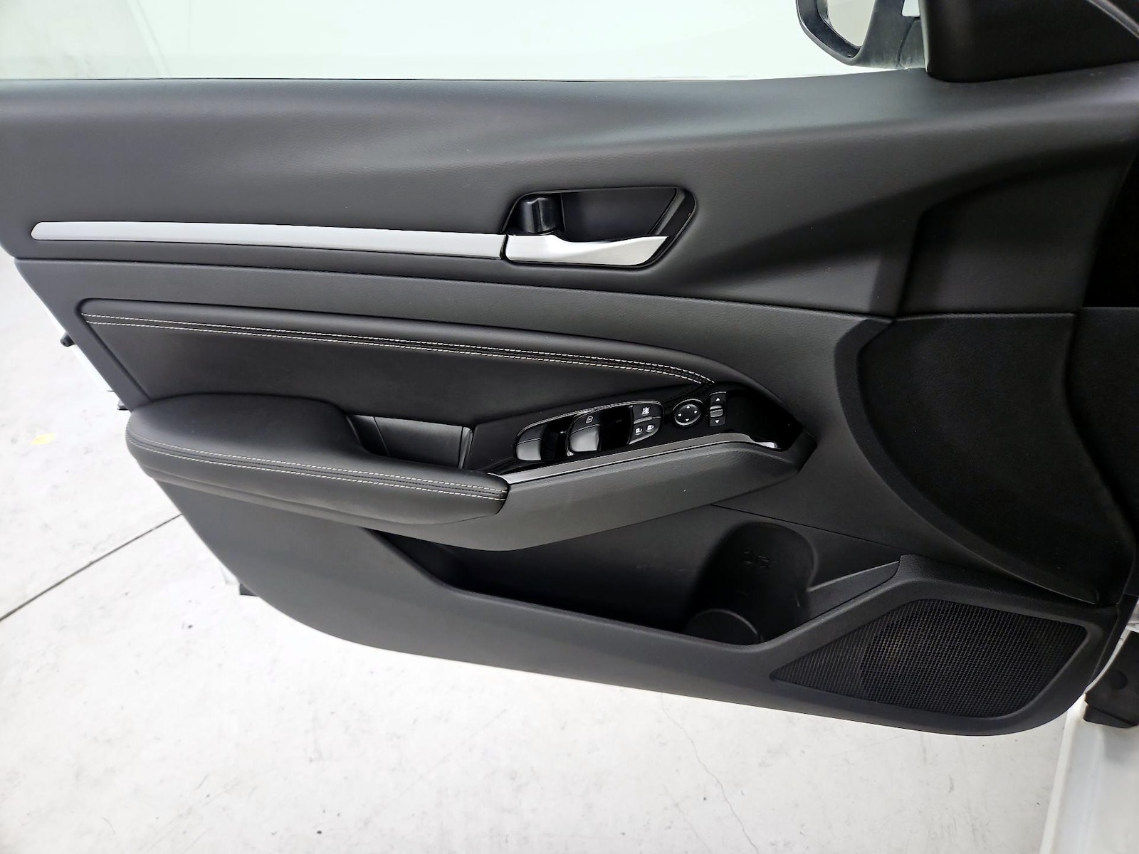 2023 Nissan Altima SV - Photo 13