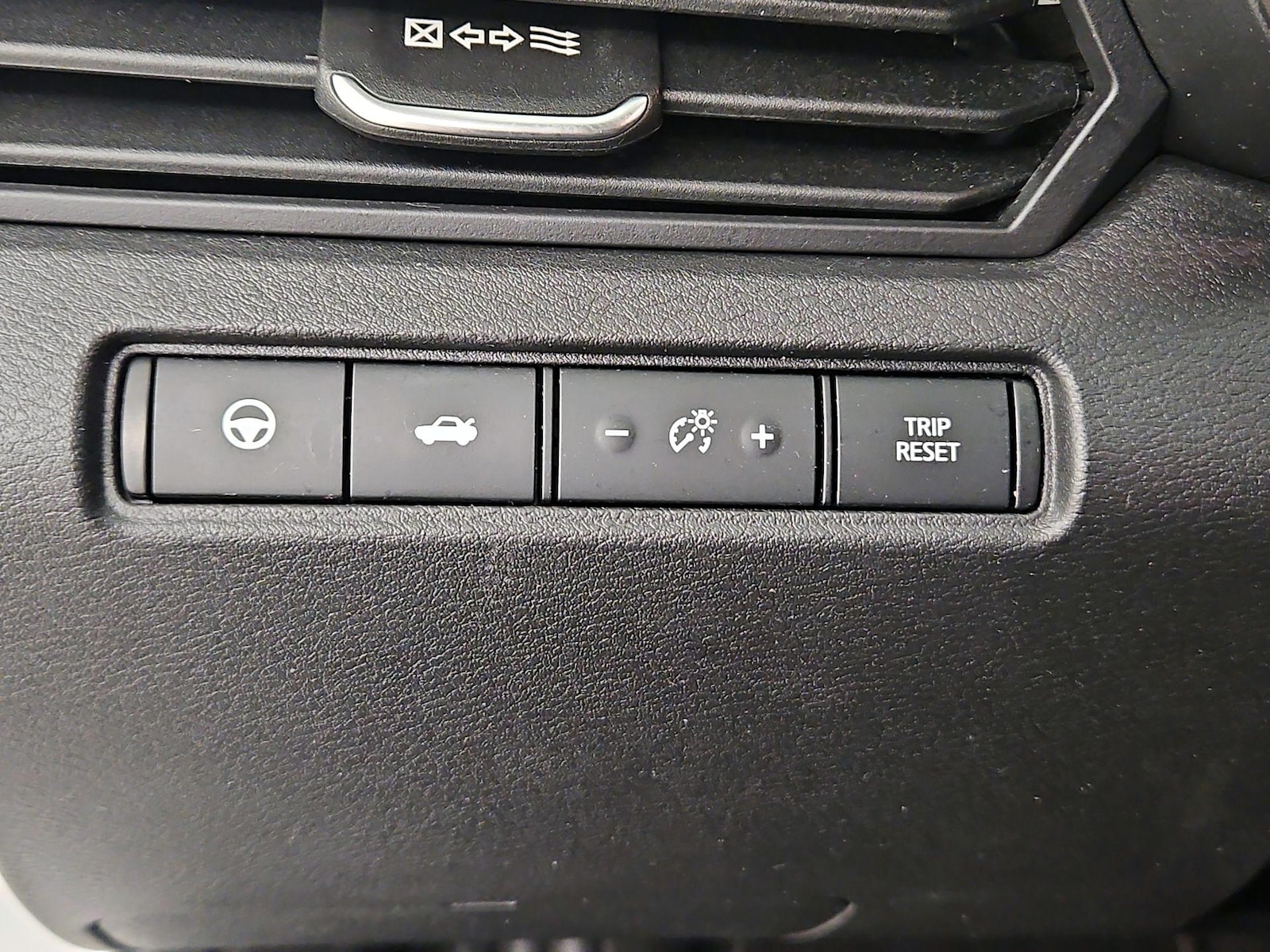 2023 Nissan Altima SV - Photo 14