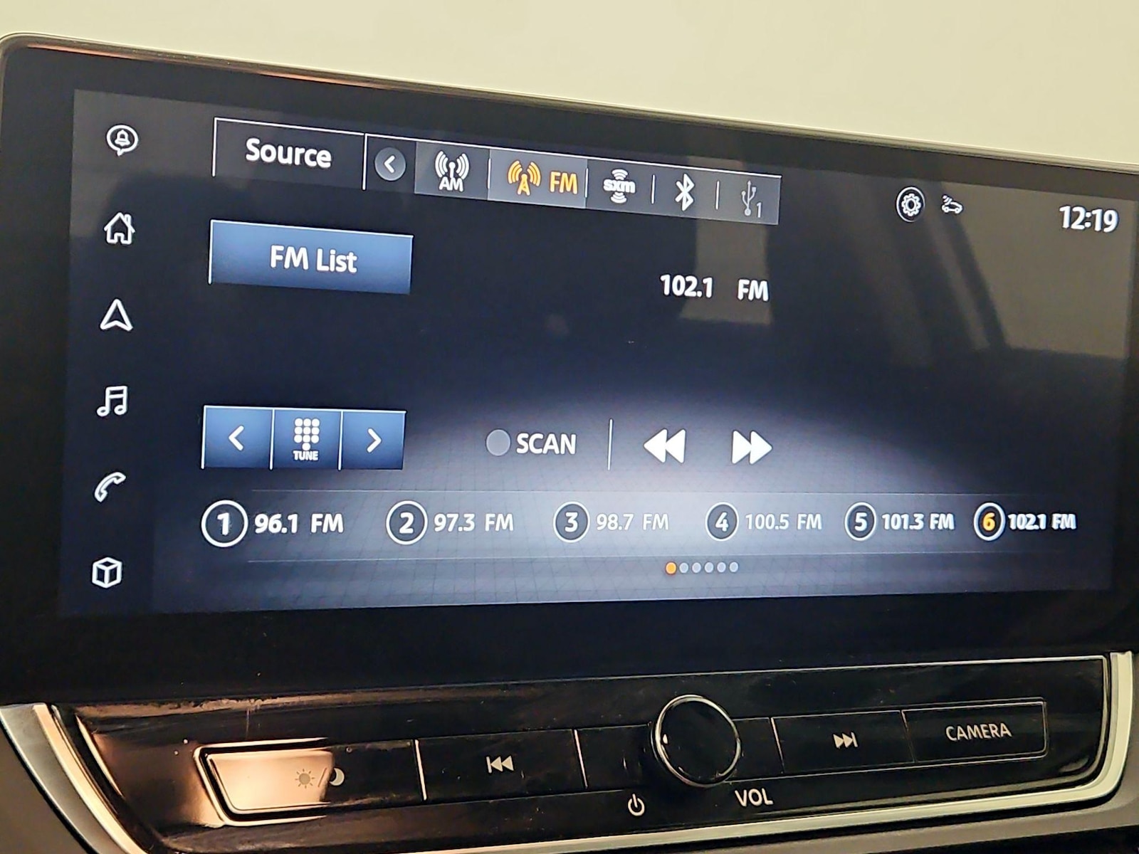 2023 Nissan Altima SV - Photo 17