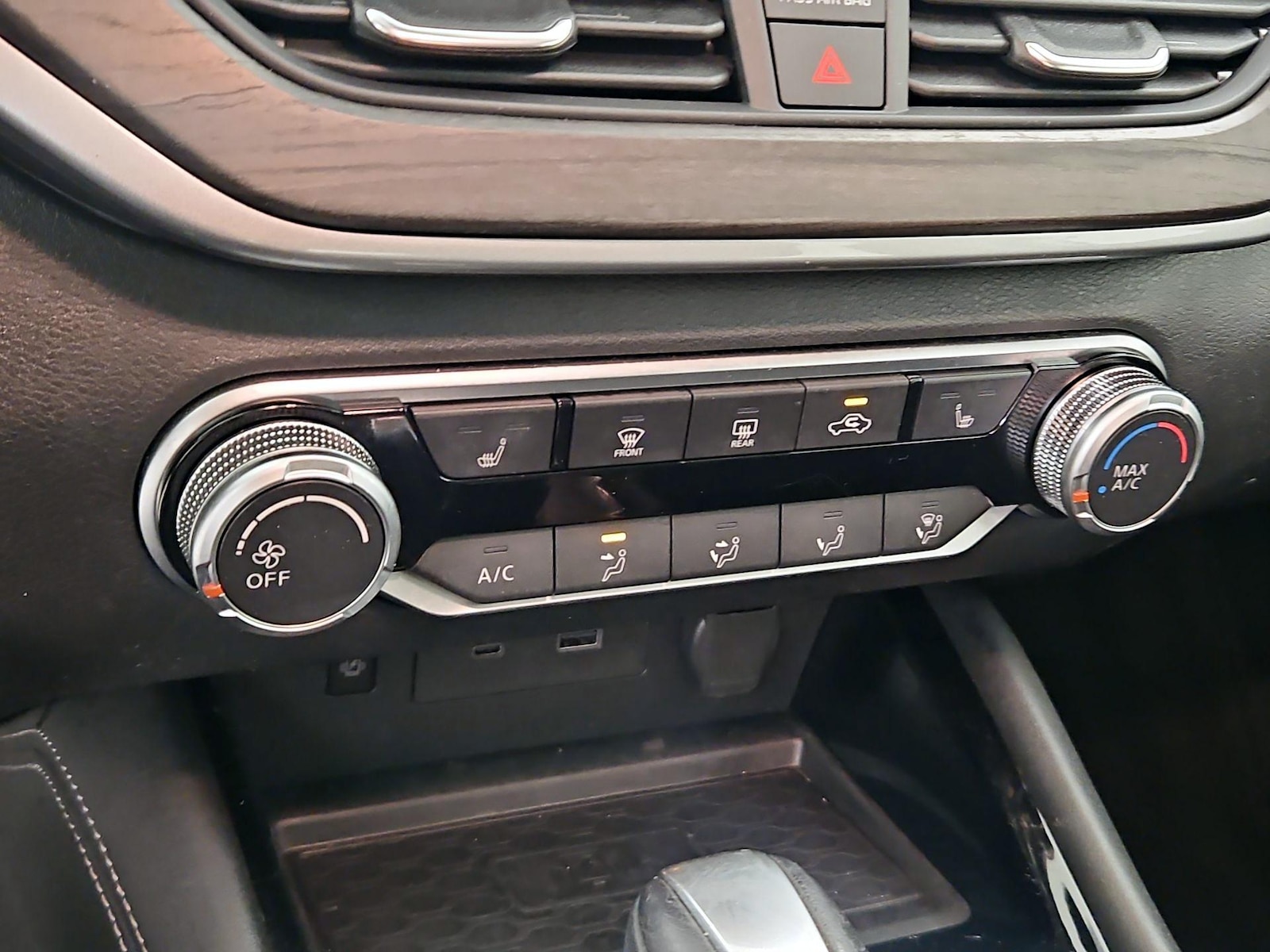 2023 Nissan Altima SV - Photo 18