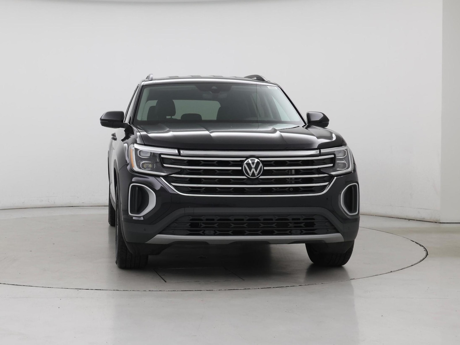 2025 Volkswagen Atlas SE w/Tech - Photo 6