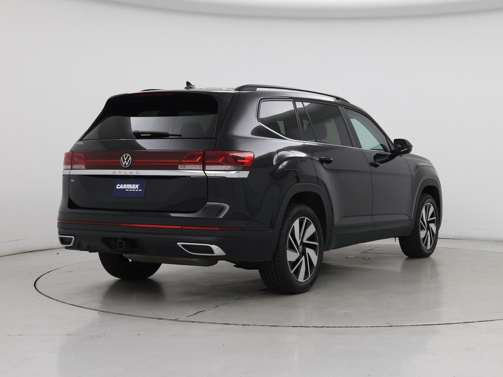 2025 Volkswagen Atlas SE w/Tech - Photo 9