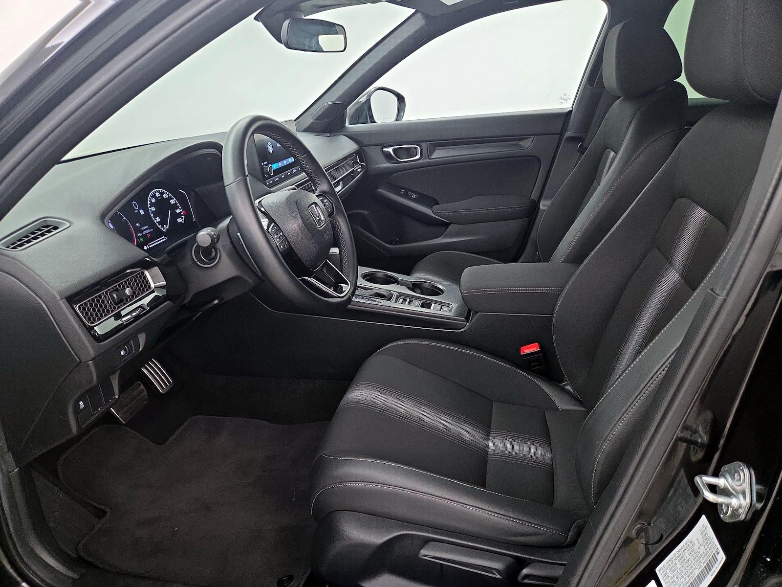 2025 Honda Civic Sport - Photo 12