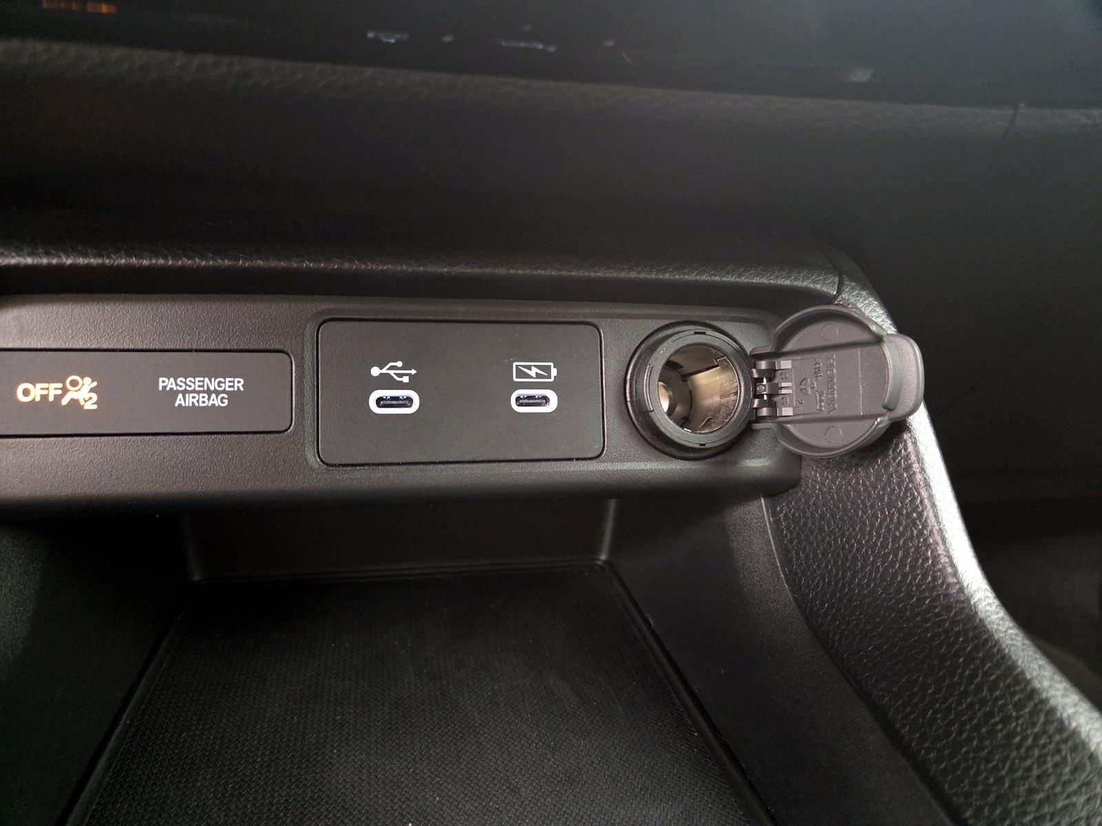 2025 Honda Civic Sport - Photo 19