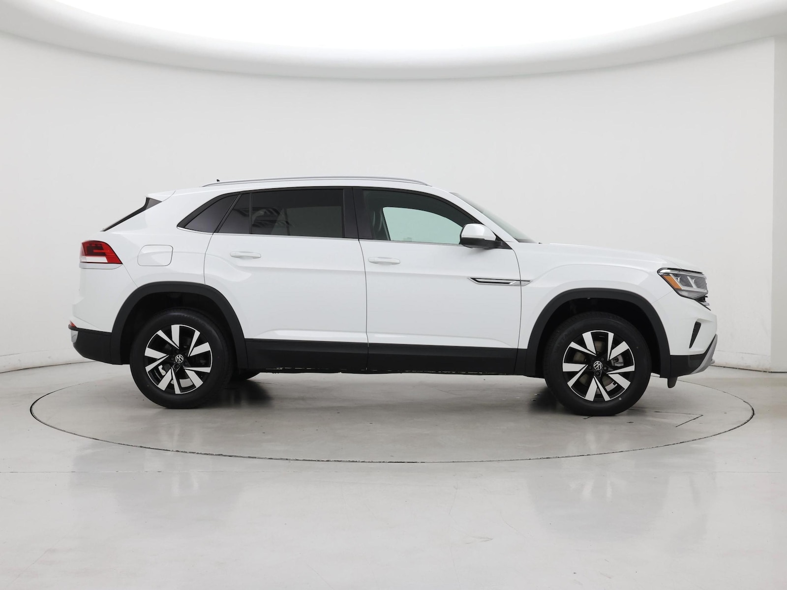 2022 Volkswagen Atlas Cross Sport SE - Photo 8