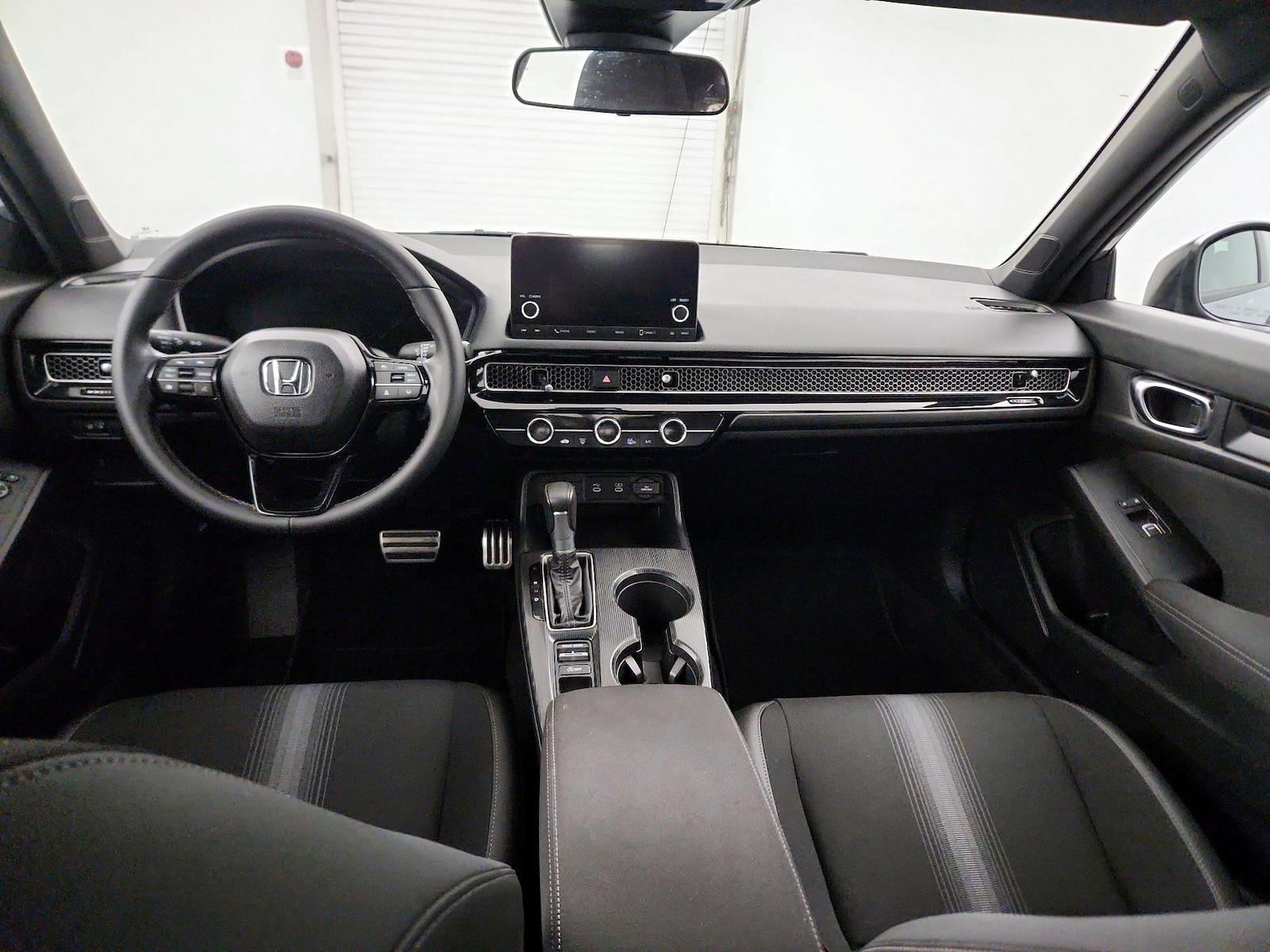 2025 Honda Civic Hatchback Sport - Photo 10