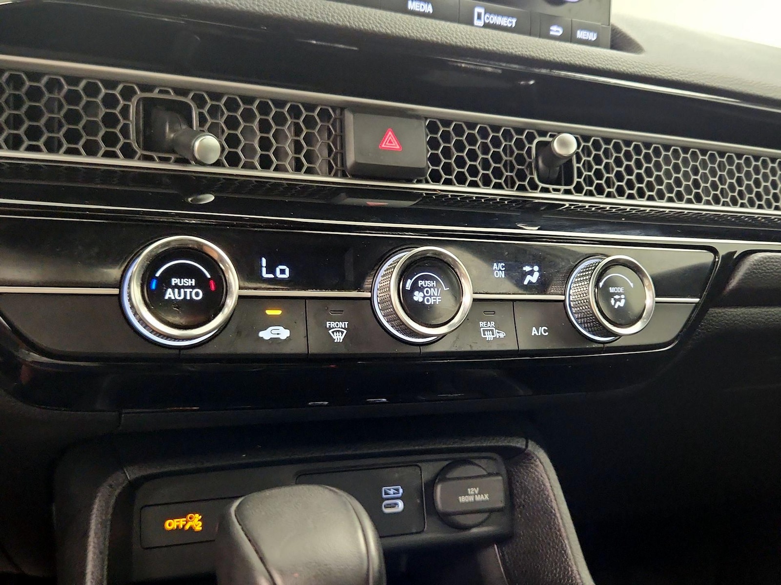 2025 Honda Civic Hatchback Sport - Photo 17