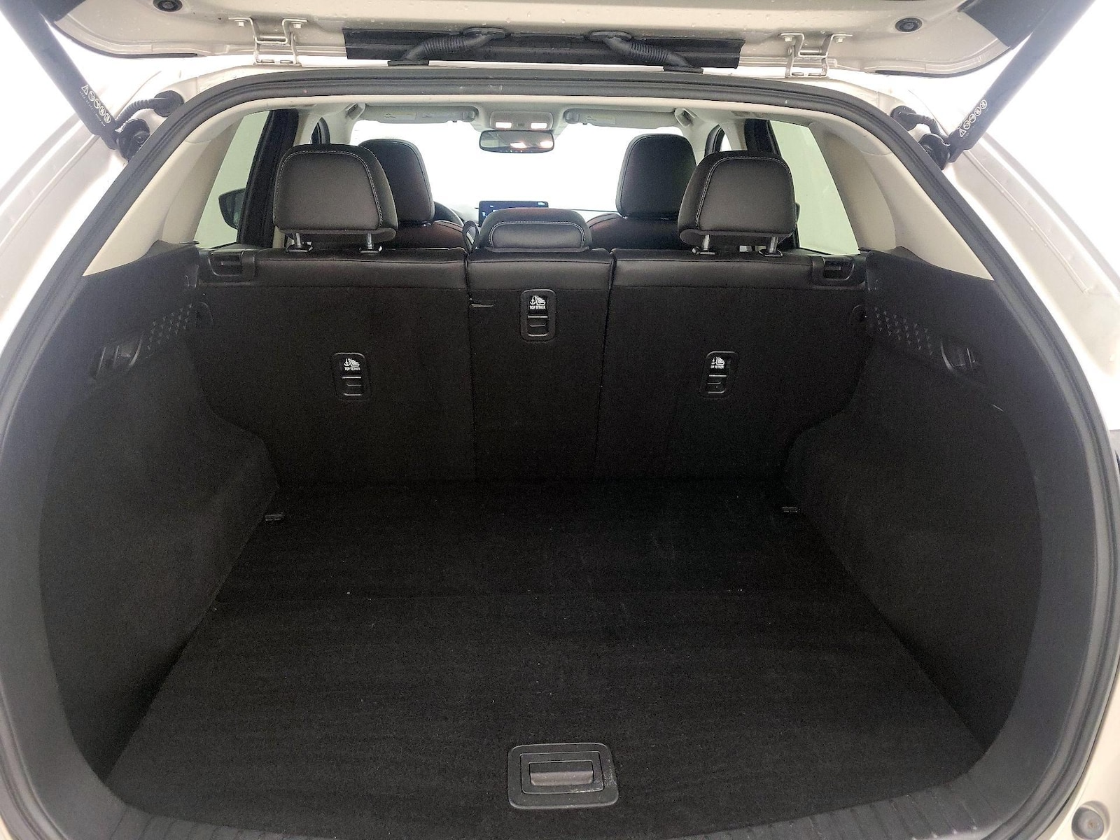 2025 Mazda CX-5 S Preferred package - Photo 23