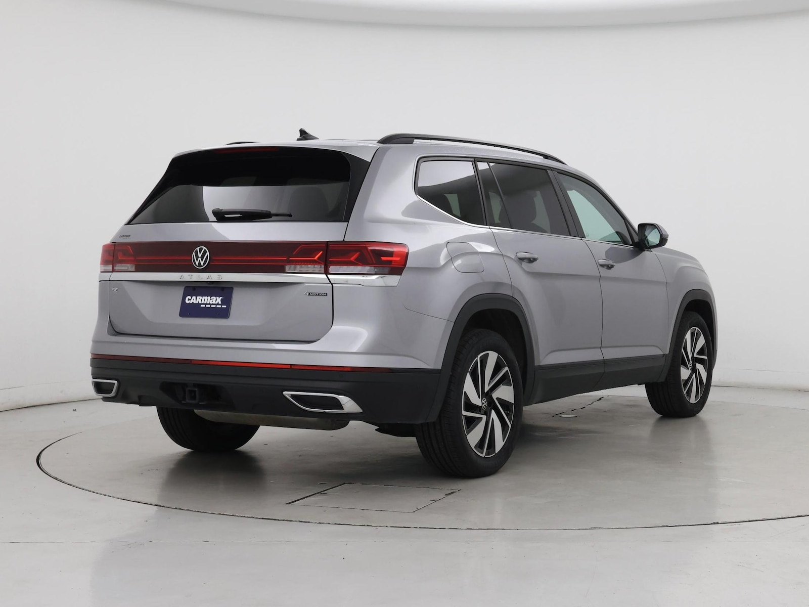 2025 Volkswagen Atlas SE w/Tech - Photo 9