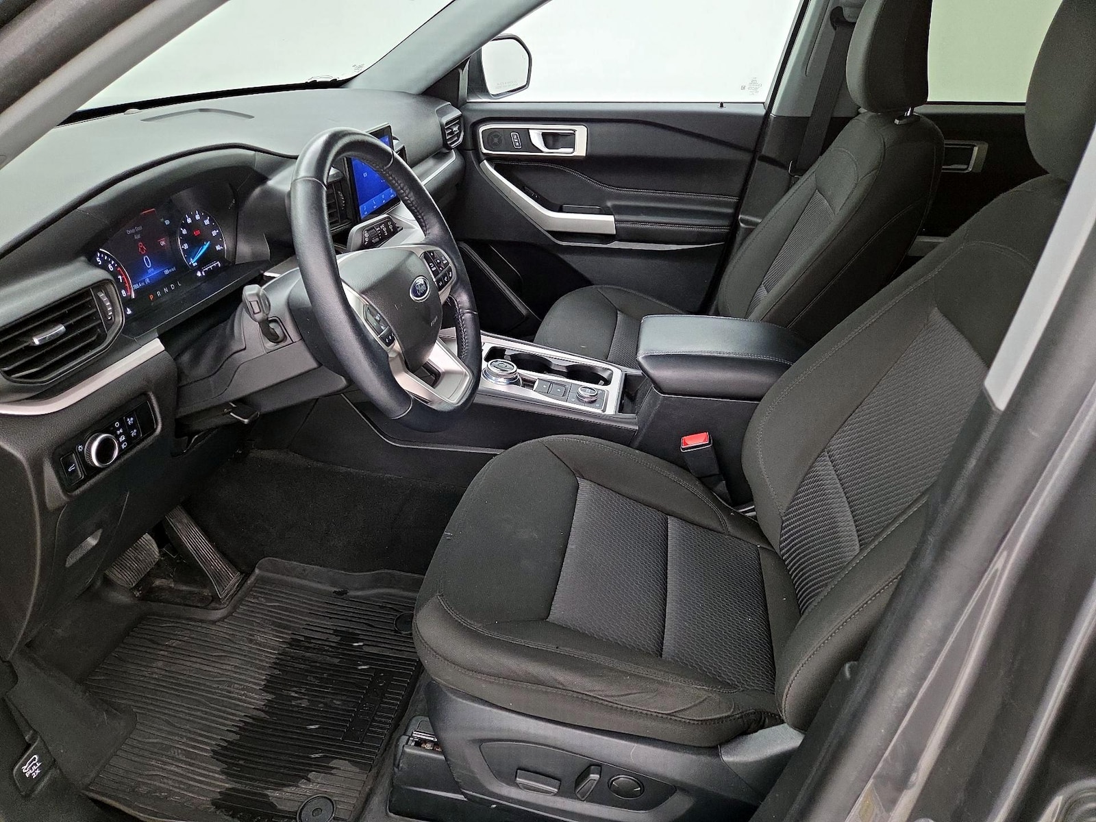 2023 Ford Explorer XLT - Photo 12