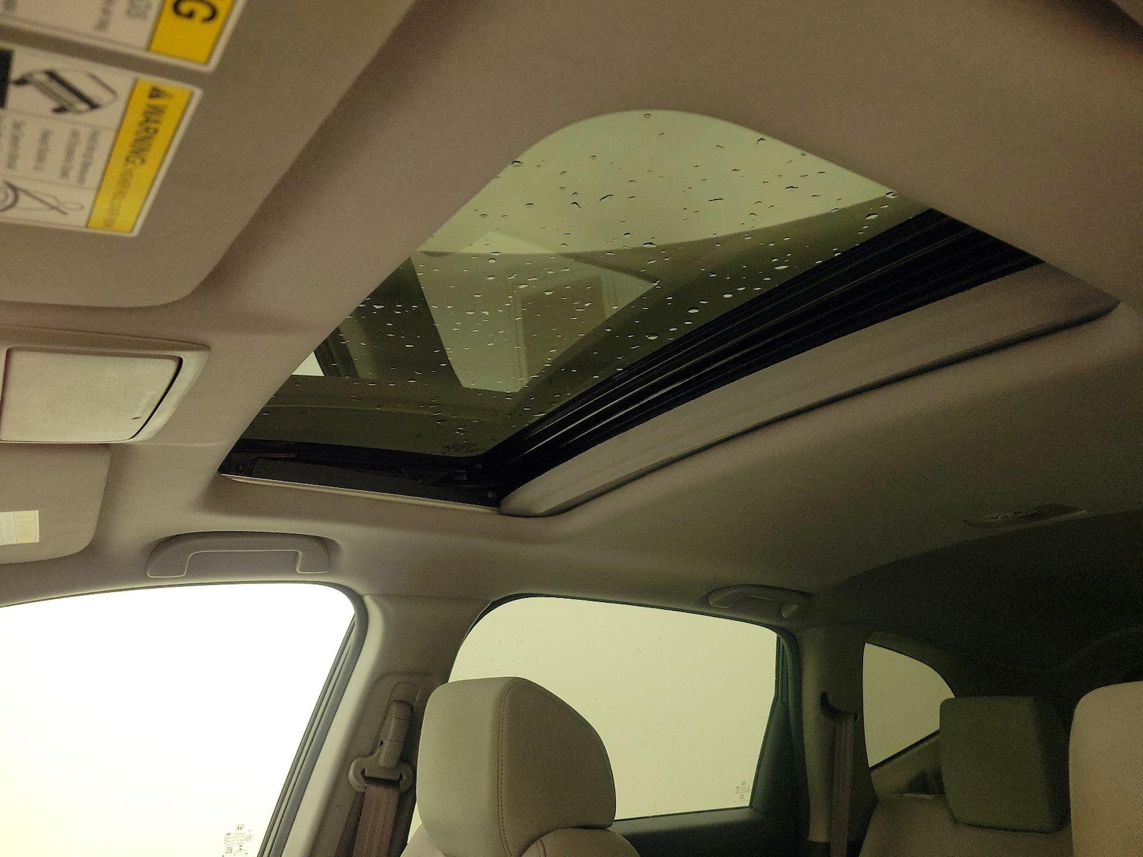 Sunroof(s) & Overhead Airbags