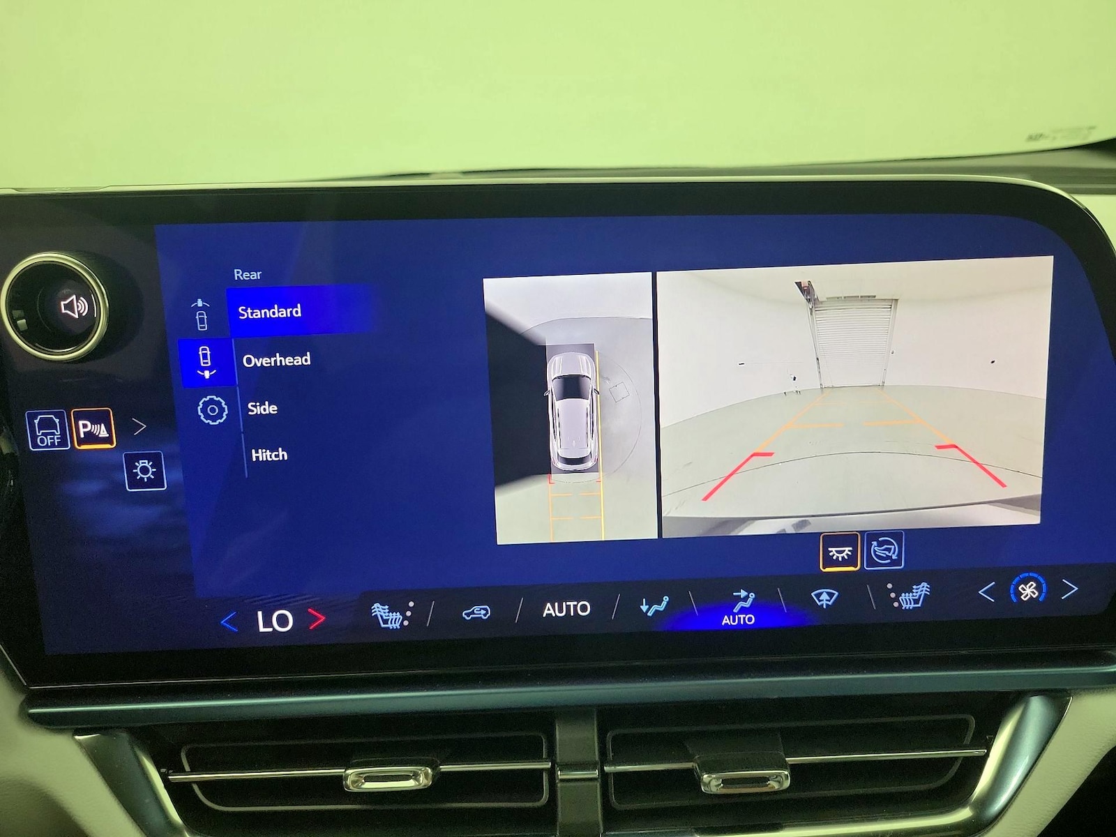 2025 Chevrolet Equinox EV 1LT - Photo 16