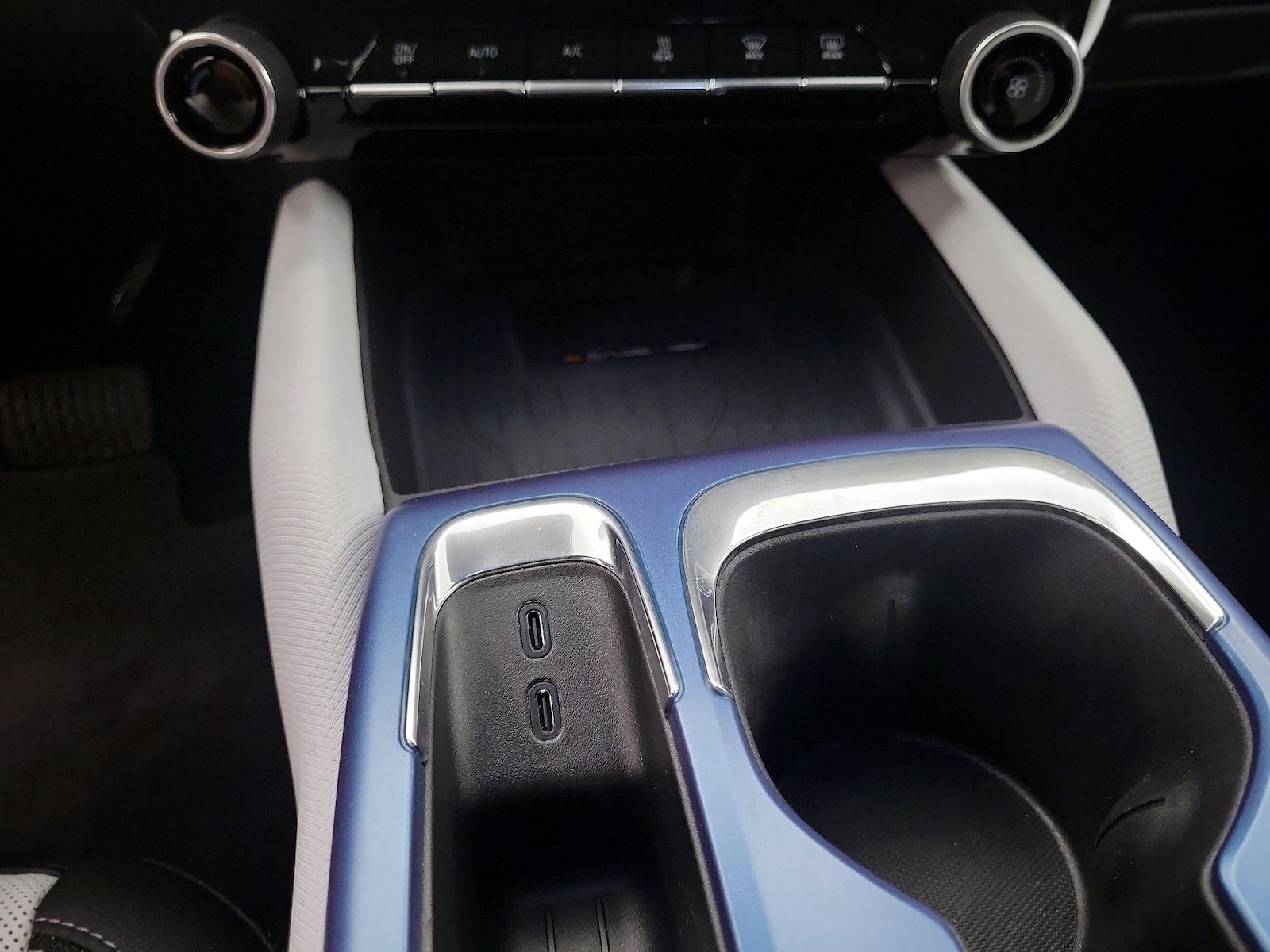 2025 Chevrolet Equinox EV 1LT - Photo 20