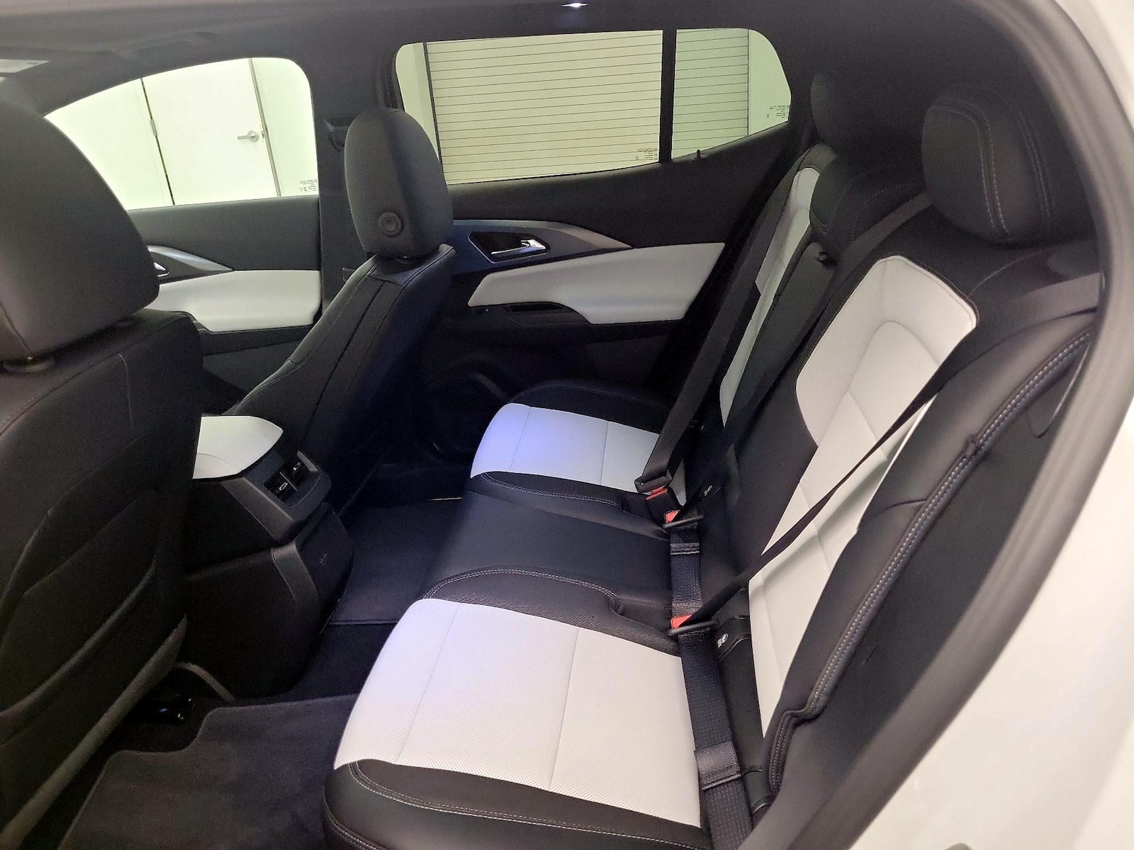 2025 Chevrolet Equinox EV 1LT - Photo 22
