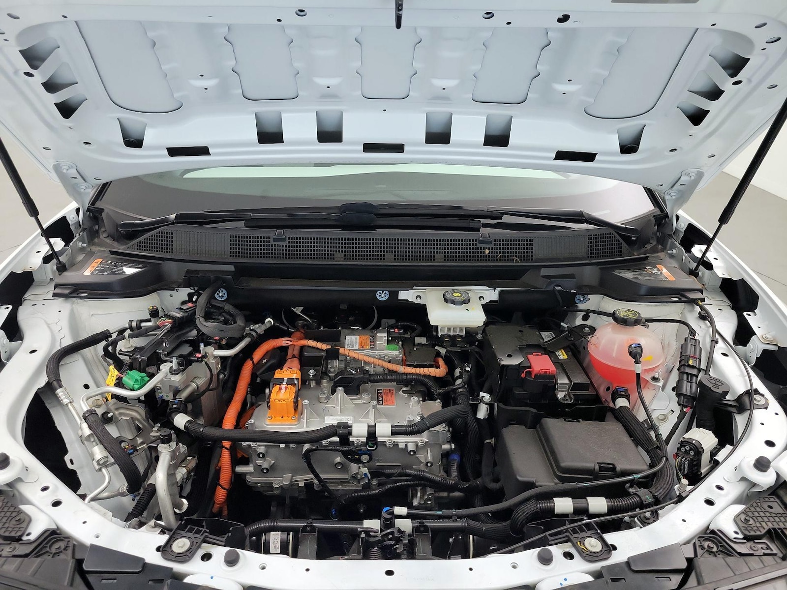 2025 Chevrolet Equinox EV 1LT - Photo 24