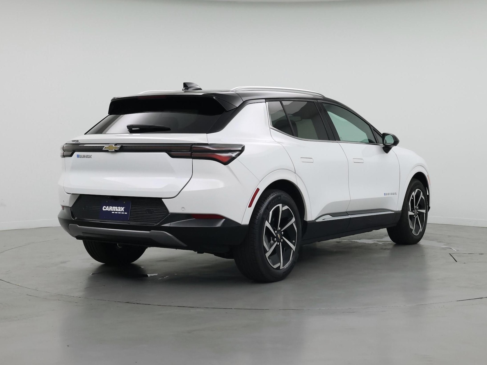 2025 Chevrolet Equinox EV 1LT - Photo 9