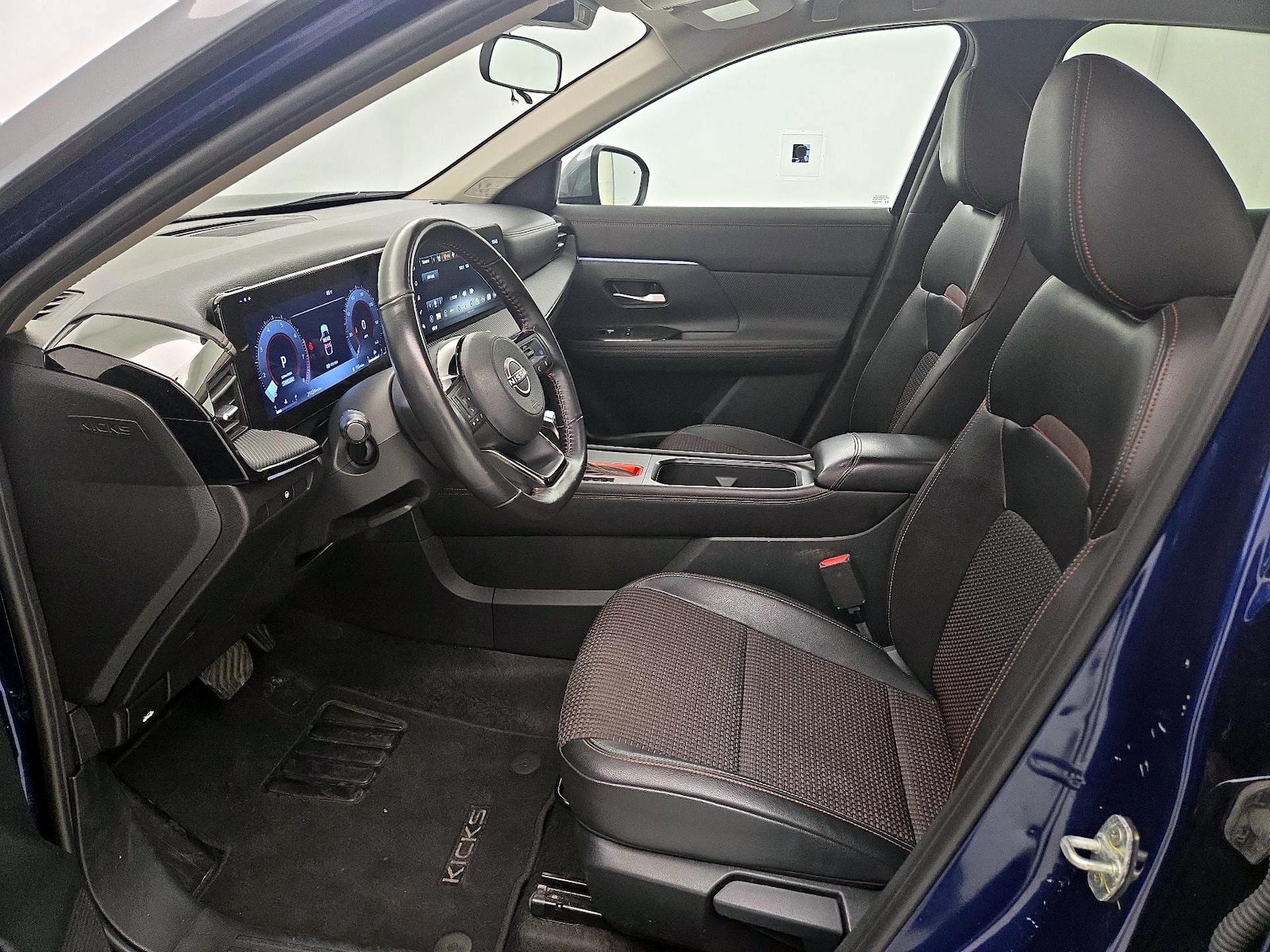 2025 Nissan Kicks SR AWD - Photo 12
