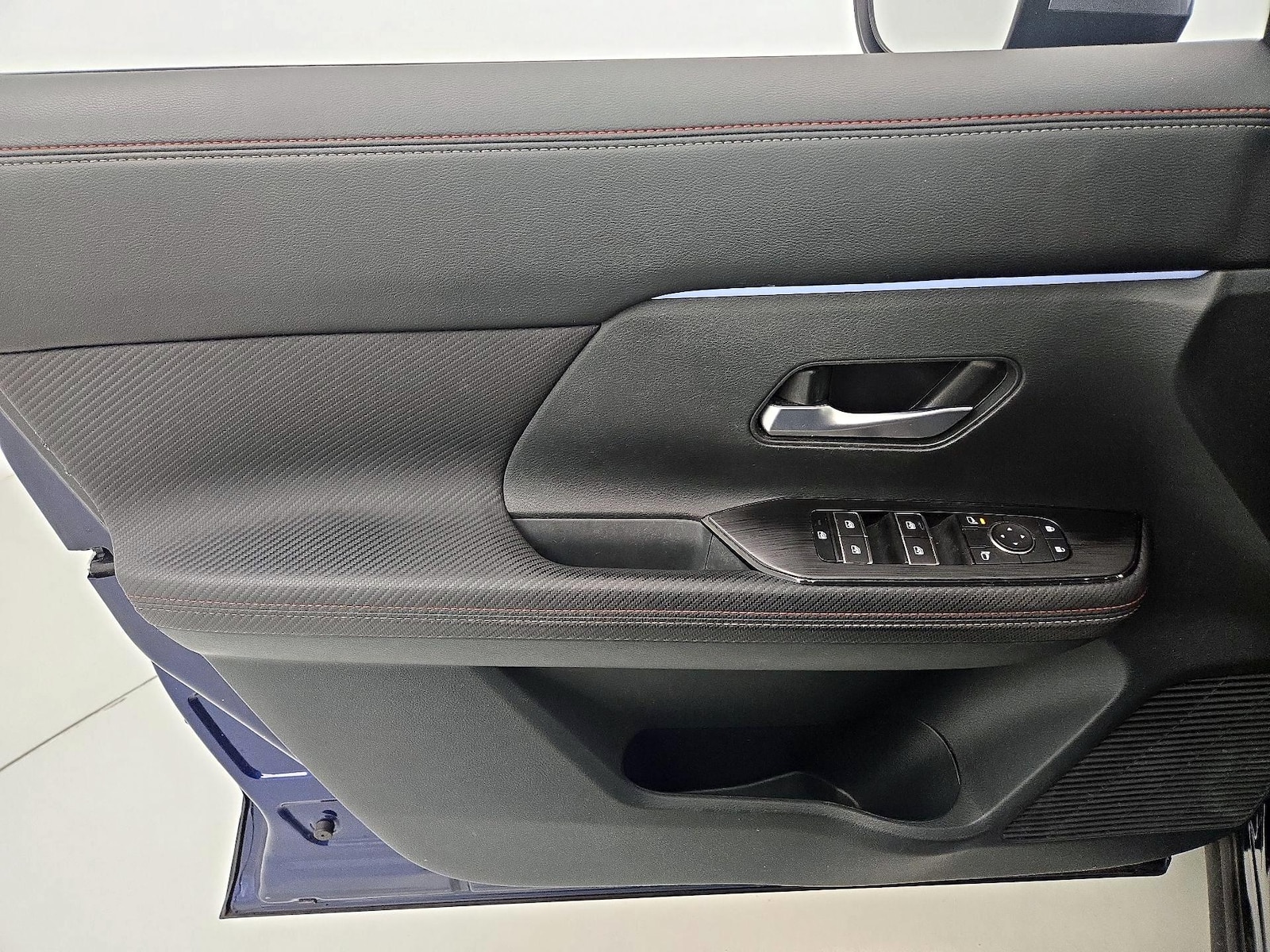 2025 Nissan Kicks SR AWD - Photo 13