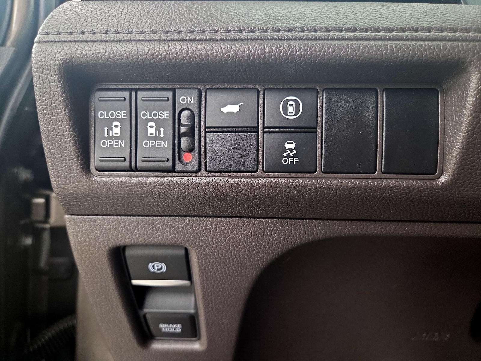 2022 Honda Odyssey EX-L - Photo 12
