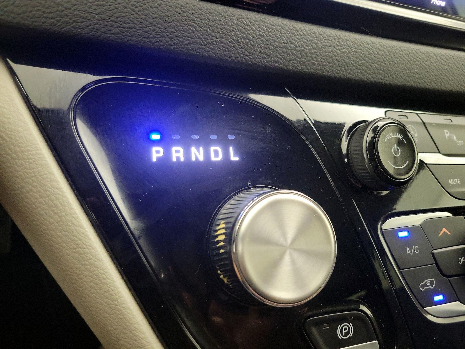 2024 Chrysler Pacifica Touring L - Photo 18