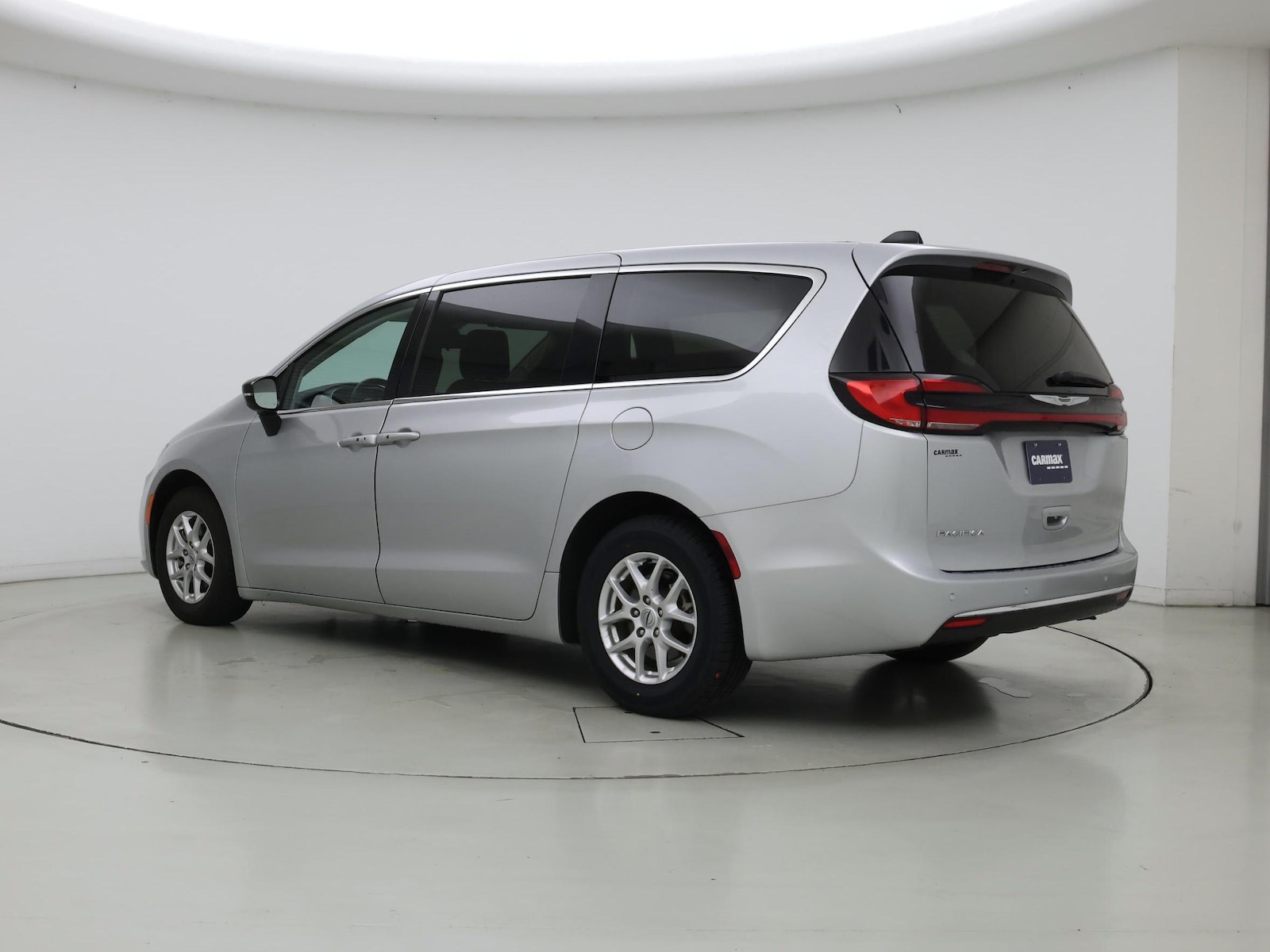 2024 Chrysler Pacifica Touring L - Photo 3
