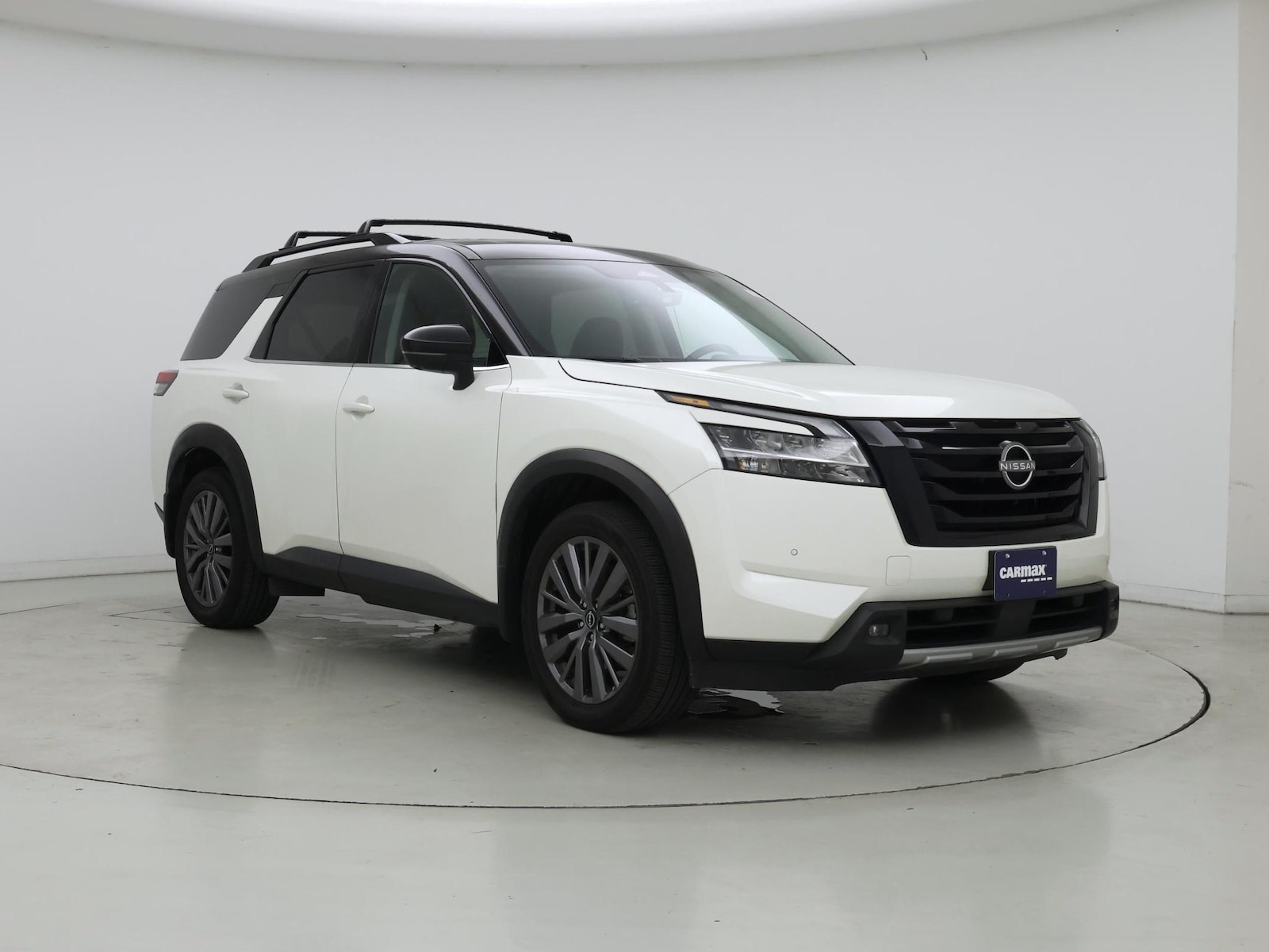 2024 Nissan Pathfinder SL - Photo 2