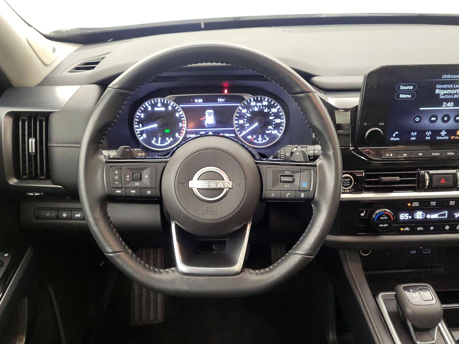 2024 Nissan Pathfinder SL - Photo 11