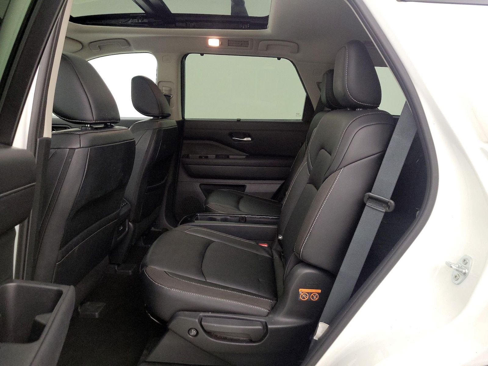 2024 Nissan Pathfinder SL - Photo 22