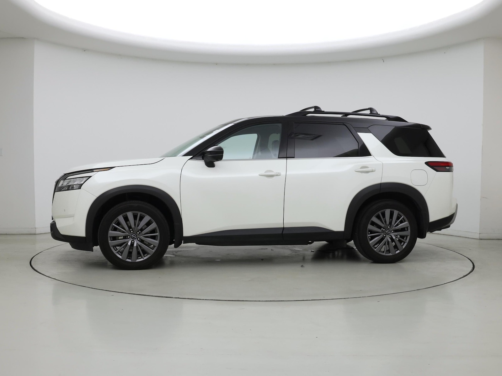 2024 Nissan Pathfinder SL - Photo 4