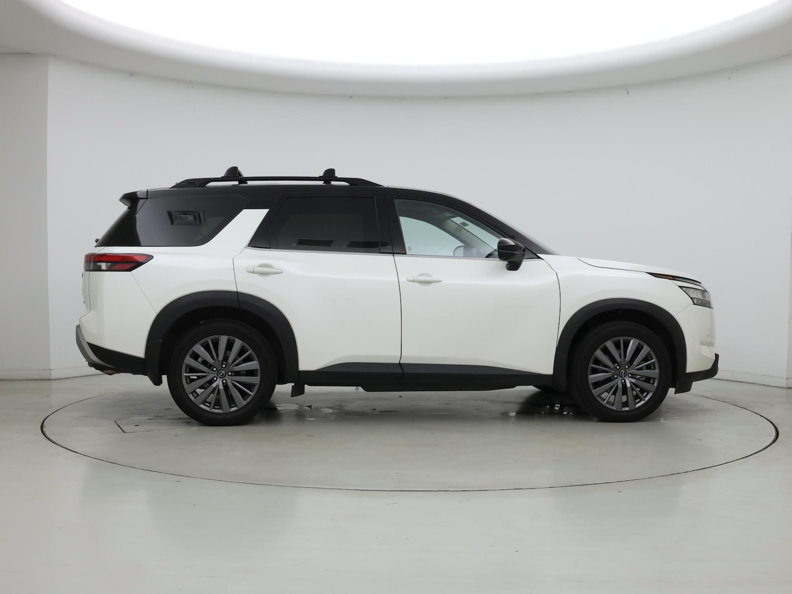 2024 Nissan Pathfinder SL - Photo 8