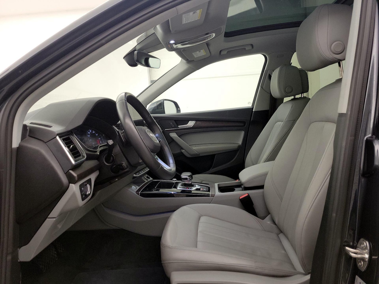2023 Audi Q5 Premium - Photo 12