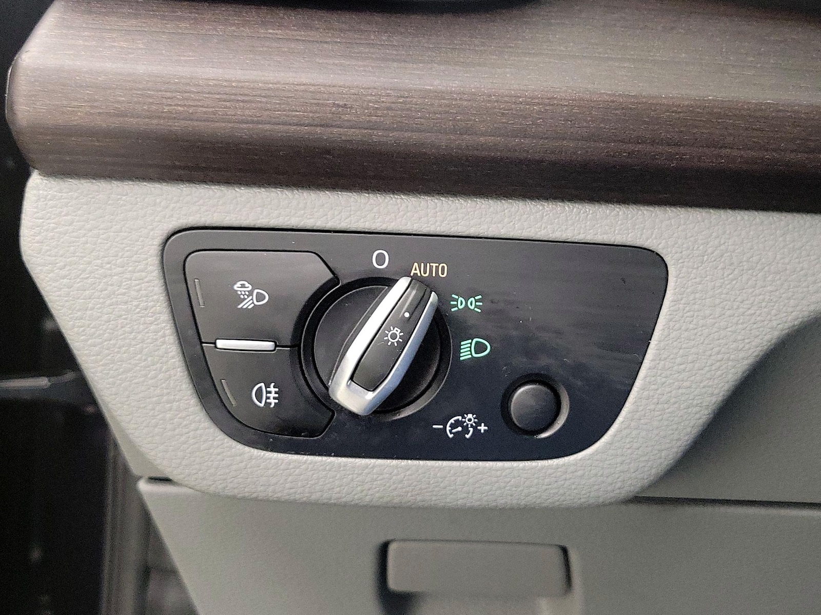 2023 Audi Q5 Premium - Photo 14
