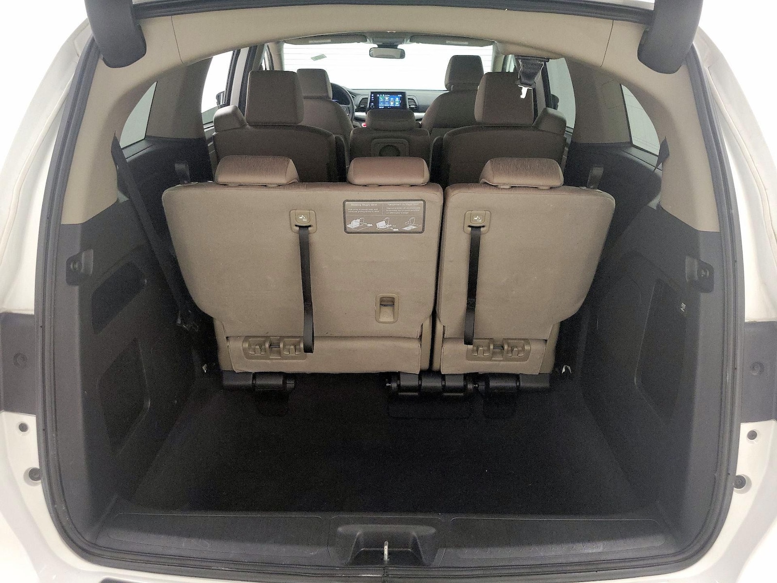 2021 Honda Odyssey EX - Photo 22