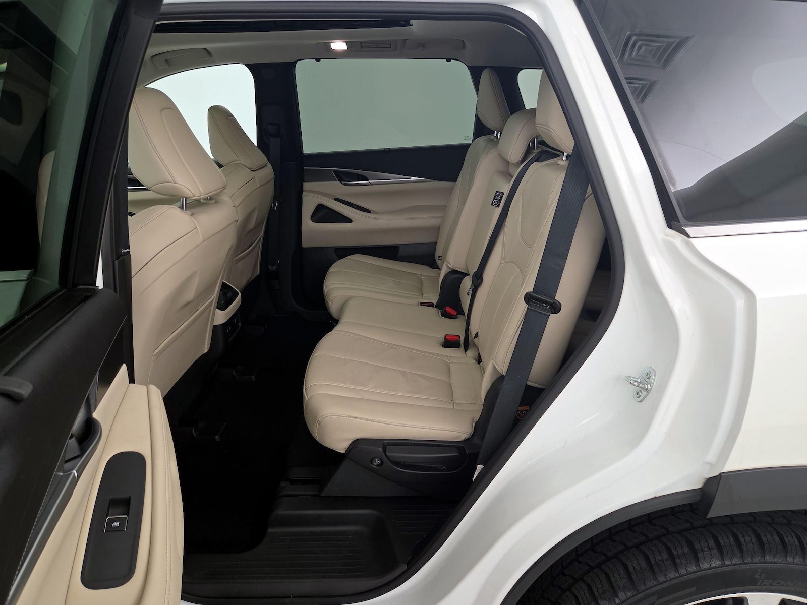 2023 INFINITI QX60 LUXE - Photo 21