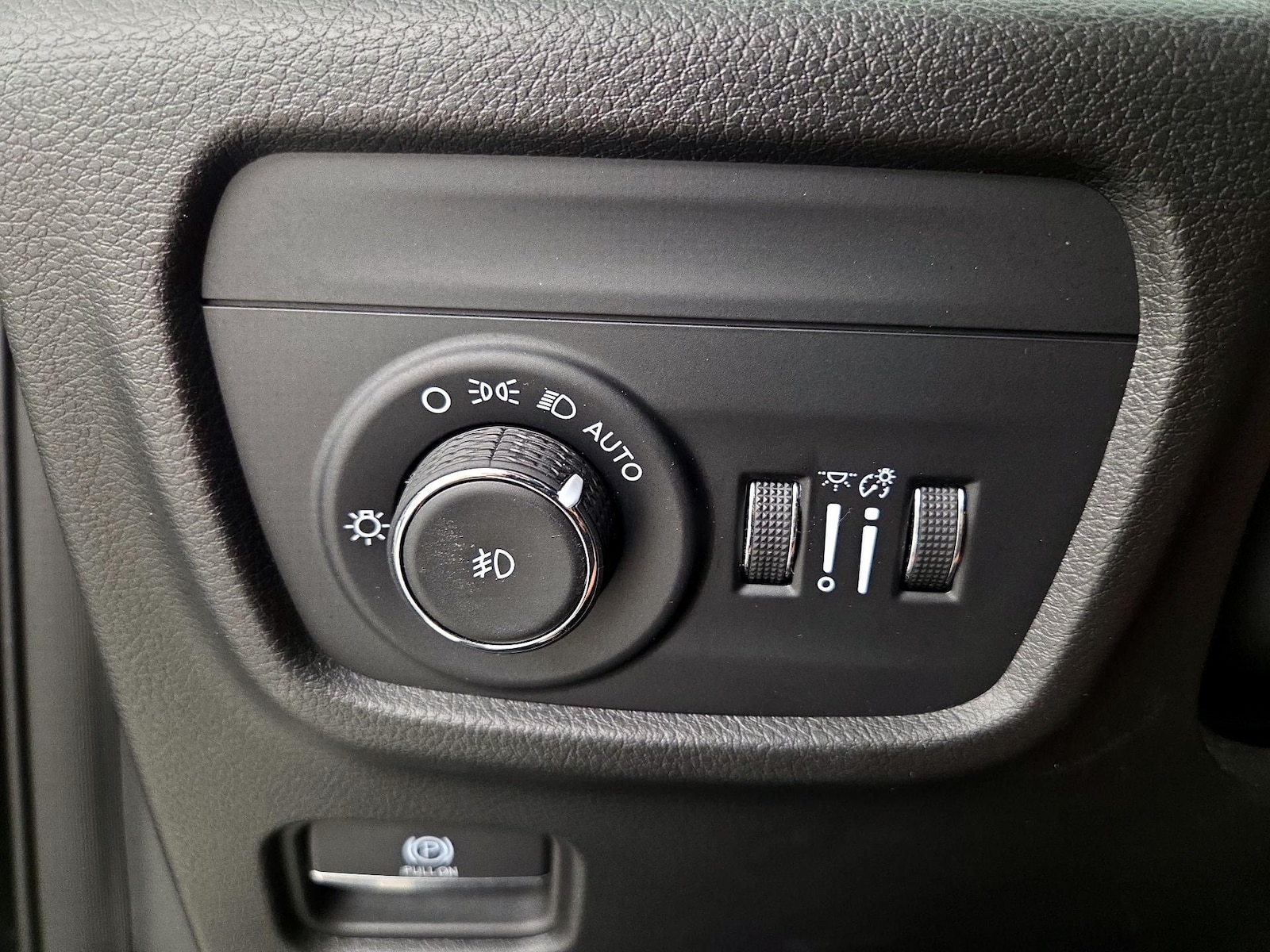 2022 Jeep Grand Cherokee Overland - Photo 14