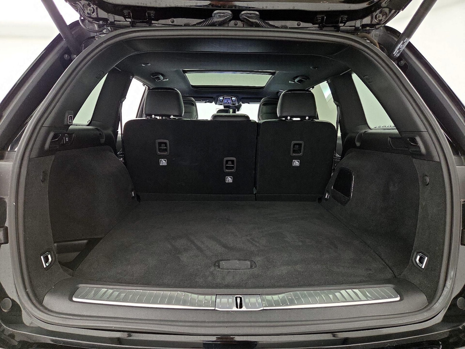 2022 Jeep Grand Cherokee Overland - Photo 23