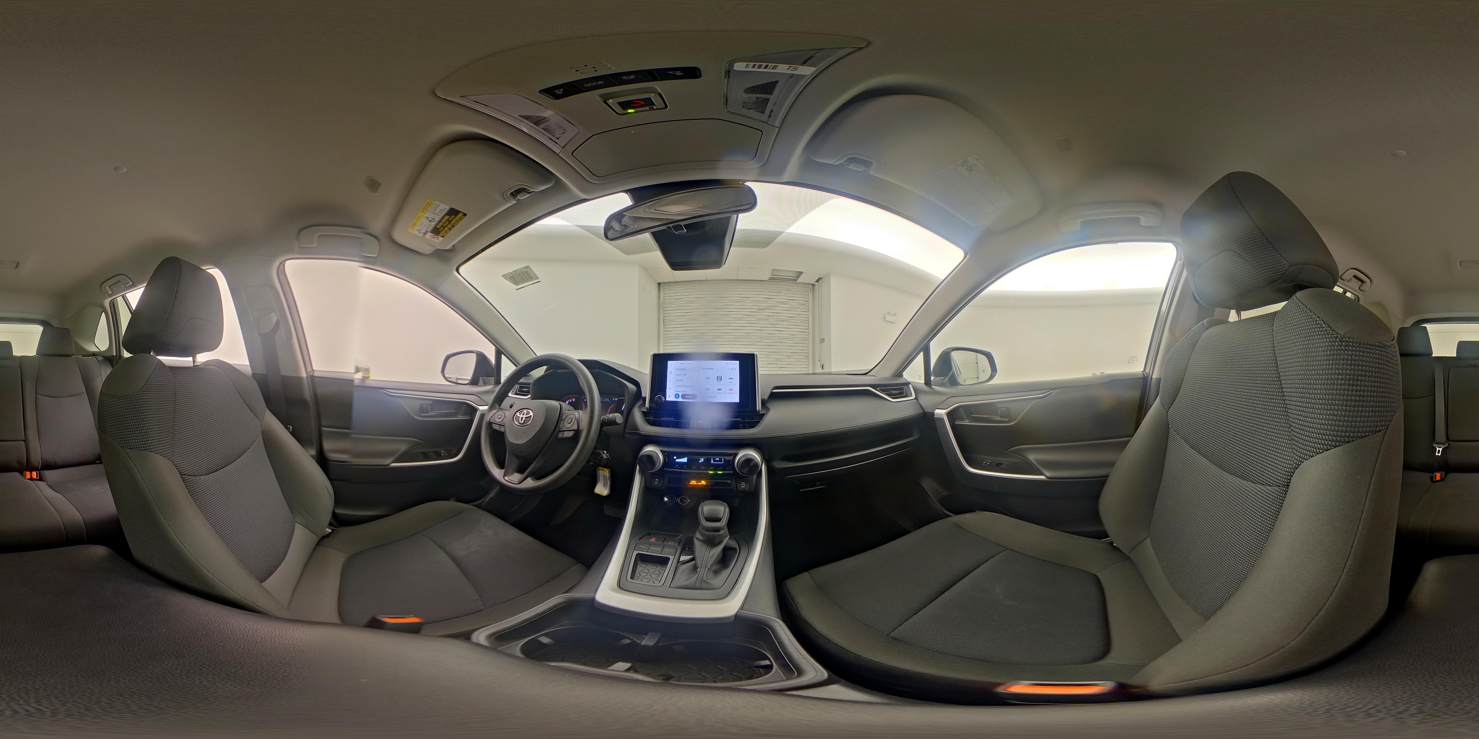 2025 Toyota RAV4 LE - Photo 25
