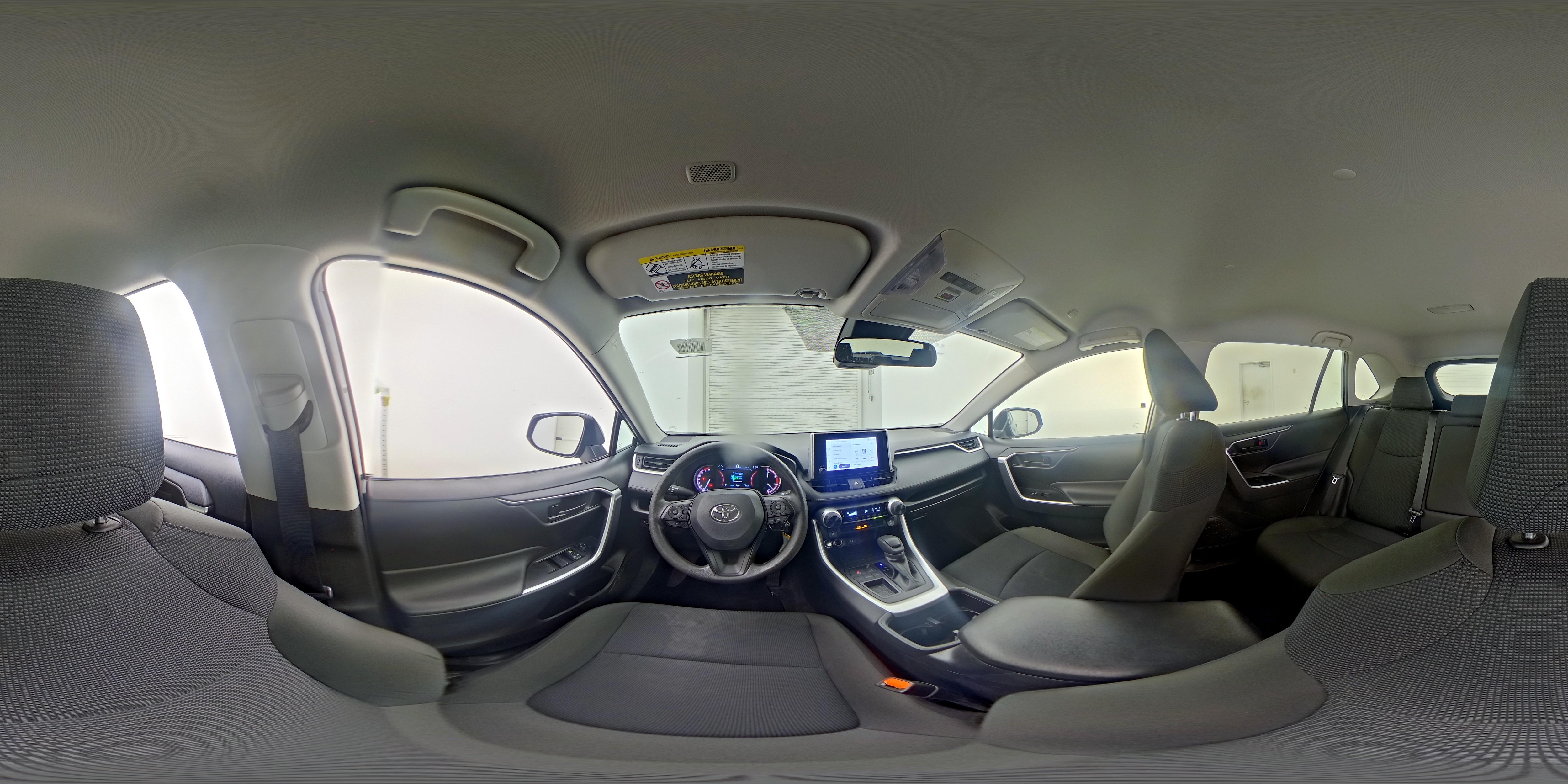 2025 Toyota RAV4 LE - Photo 27
