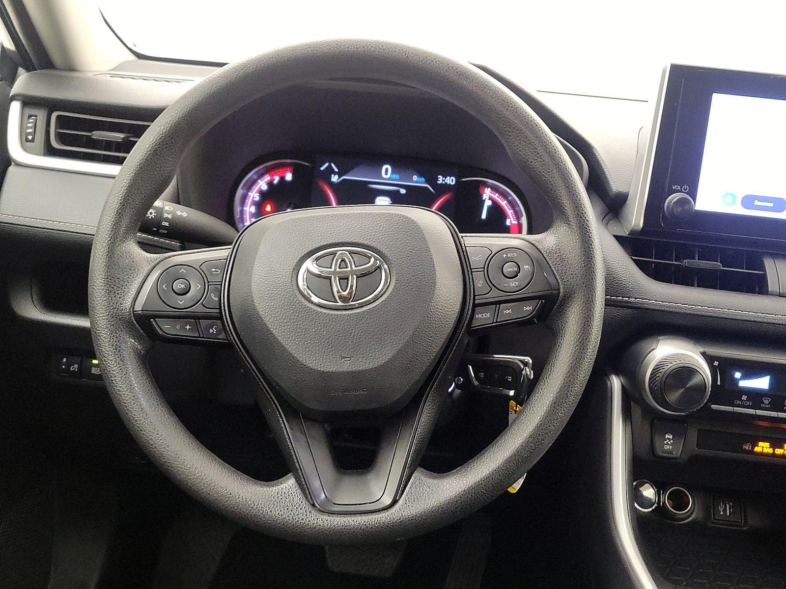 2025 Toyota RAV4 LE - Photo 11