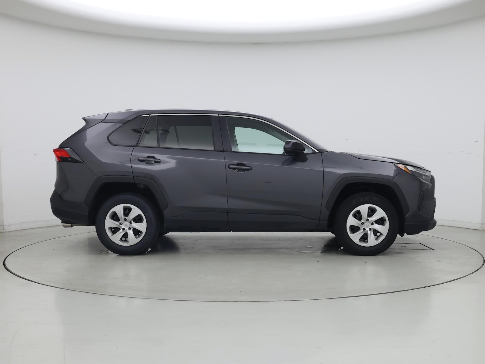 2025 Toyota RAV4 LE - Photo 8
