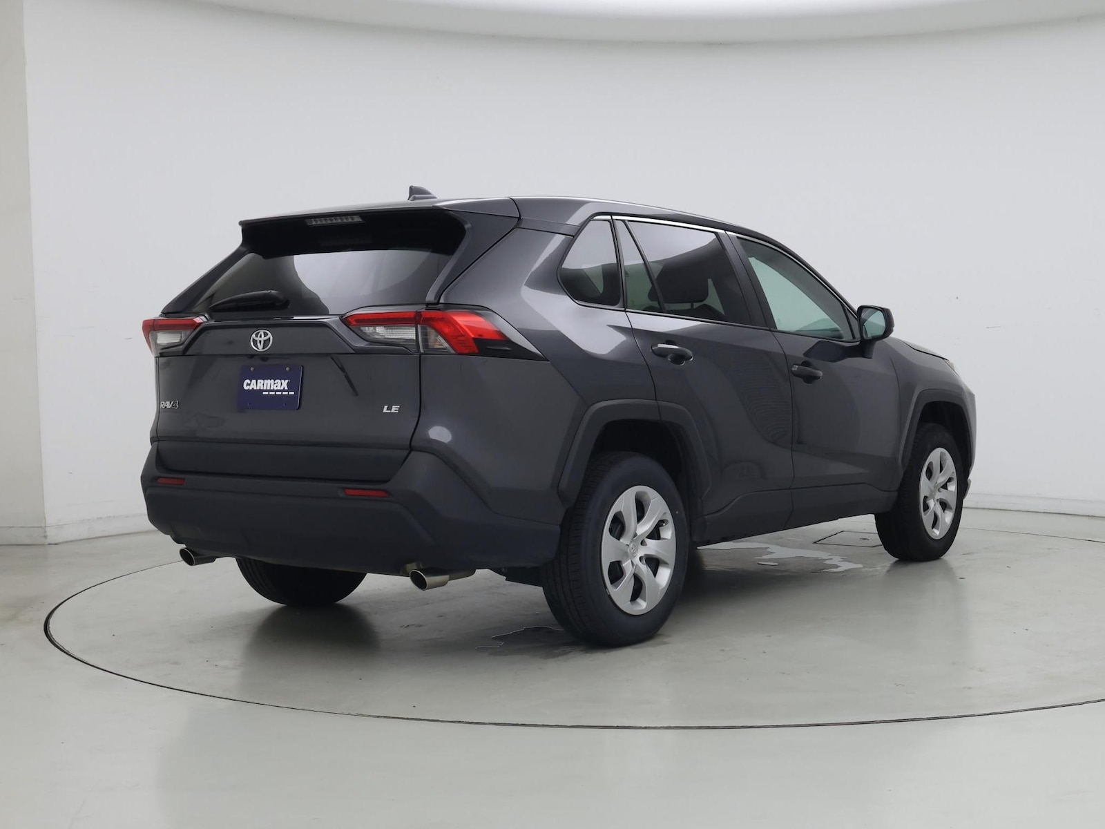 2025 Toyota RAV4 LE - Photo 9