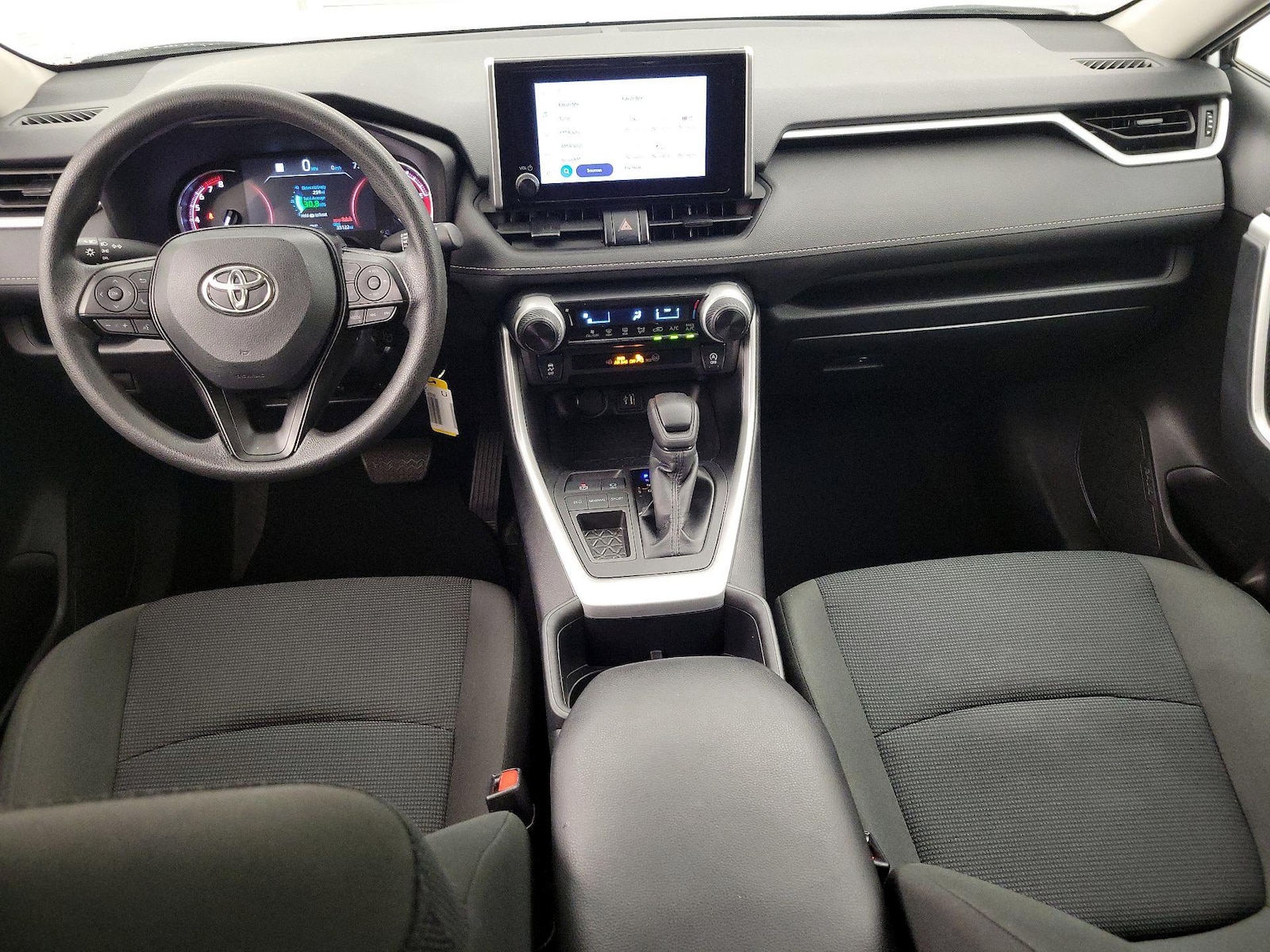 2025 Toyota RAV4 LE - Photo 10