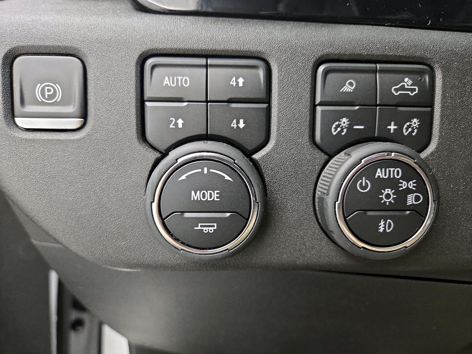2023 Chevrolet Silverado 1500 LTZ - Photo 14