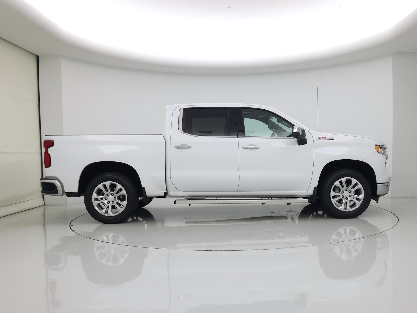 2023 Chevrolet Silverado 1500 LTZ - Photo 8