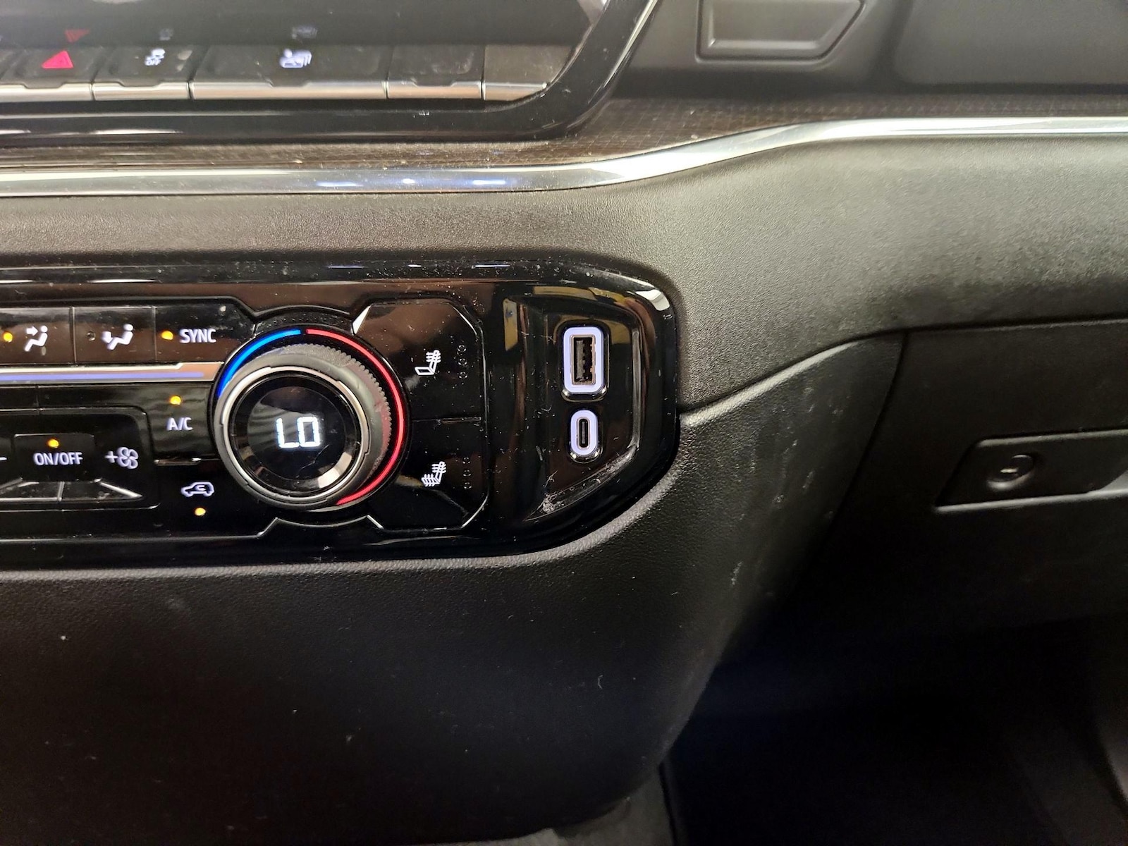 2024 Chevrolet Silverado 1500 LT - Photo 17