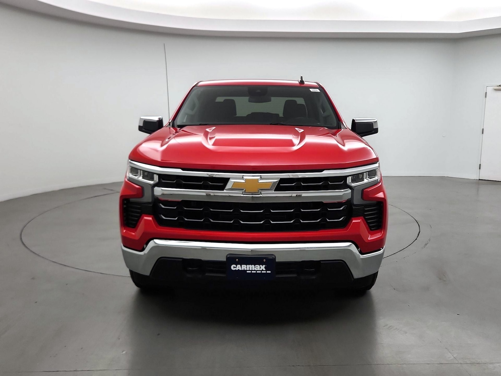 2024 Chevrolet Silverado 1500 LT - Photo 2