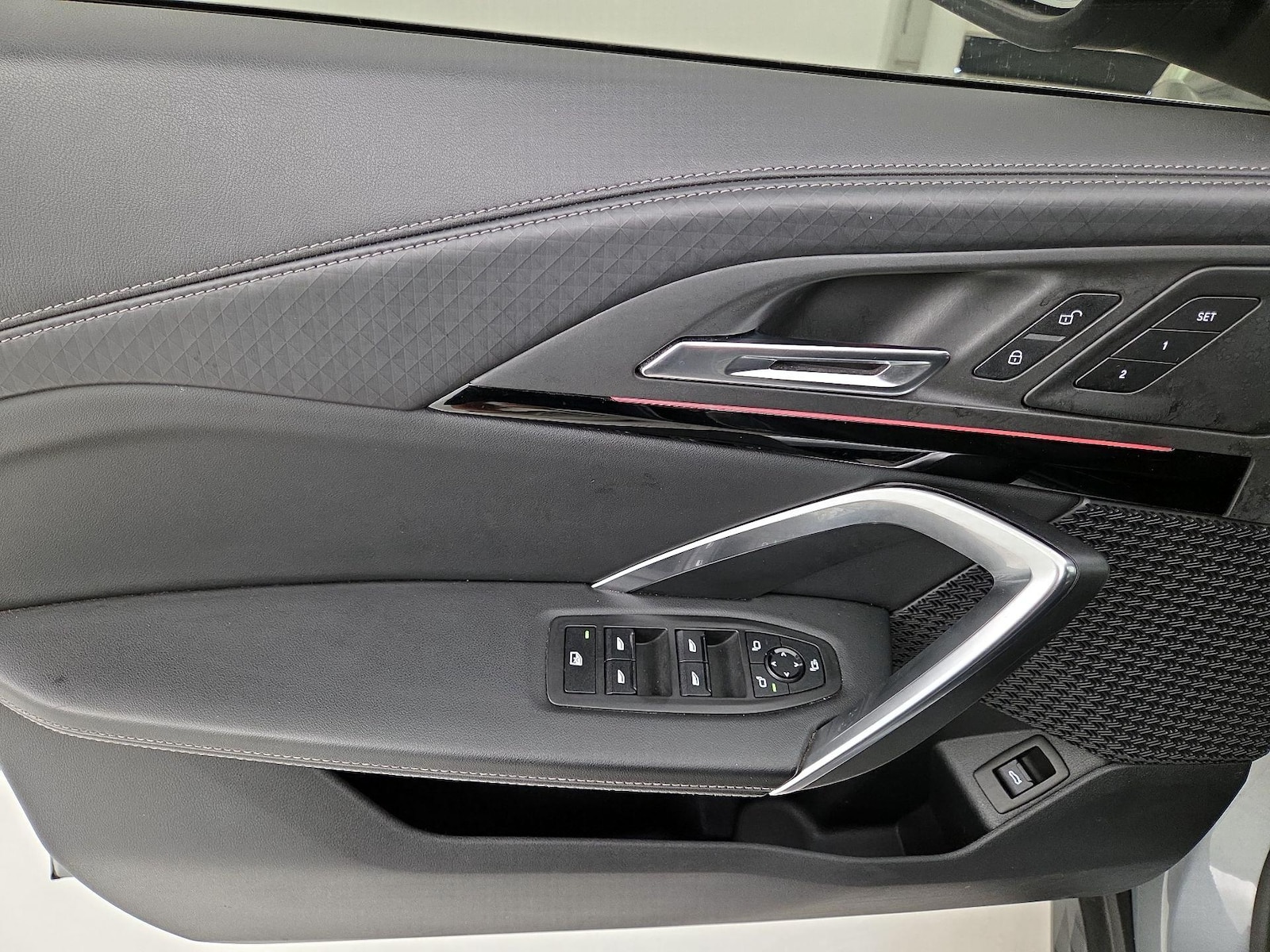 2025 BMW X2 28i - Photo 13