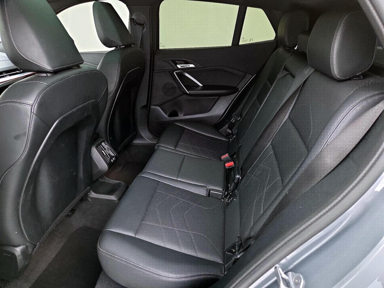 2025 BMW X2 28i - Photo 21