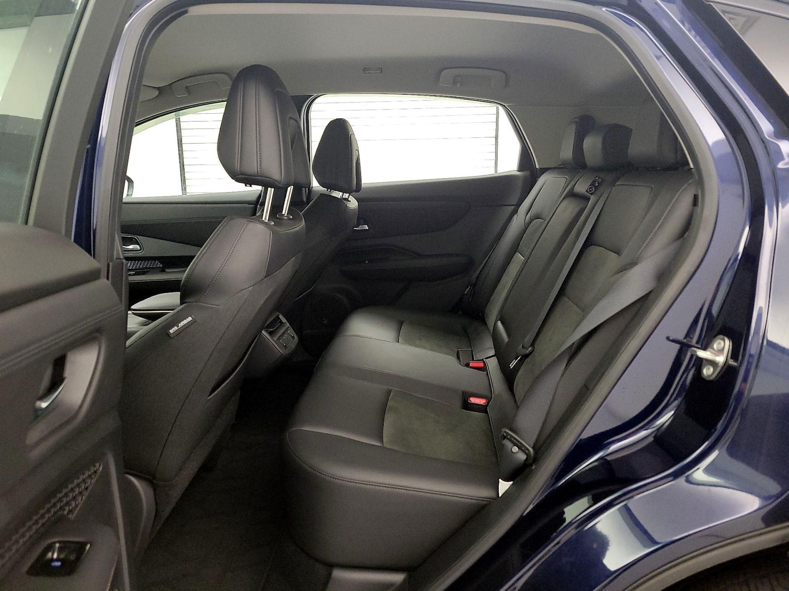 2024 Nissan ARIYA Engage+ - Photo 21