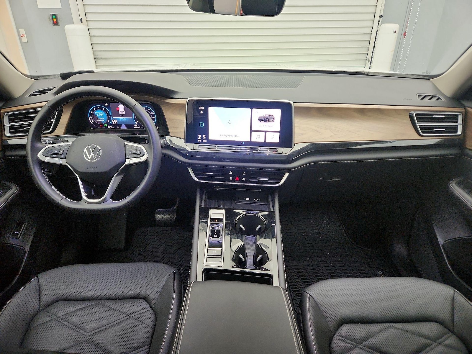 2026 Volkswagen Atlas SE w/Tech - Photo 10